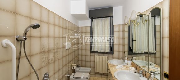 Квартира с 2 спальнями в Сериате, Италия № 293664 2