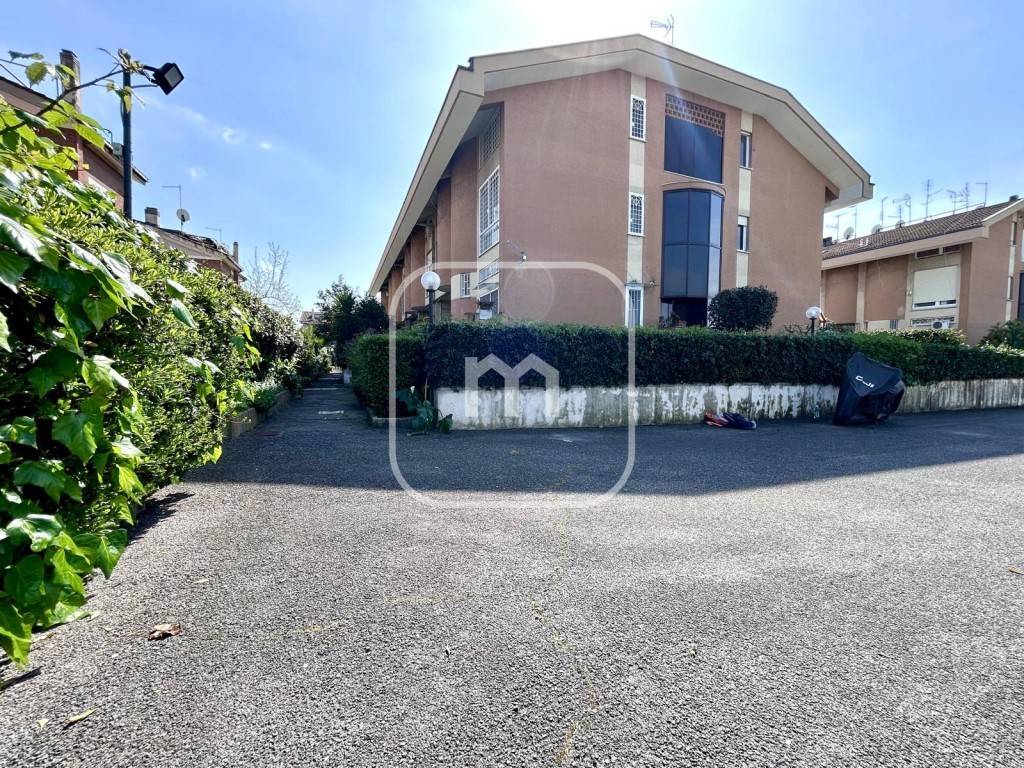 1 غرف نوم منزل ذو طابقين في Rome, Italy رقم 209099