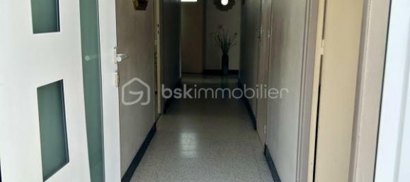 Дом с 4 спальнями в Сен-э-Марн, Франция № 345302 5