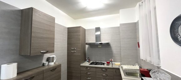 4 bedrooms Apartment in Florence, Italy No. 333330 7