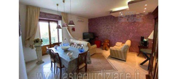 8 rooms Apartment in Mendicino, Italy No. 182532 10
