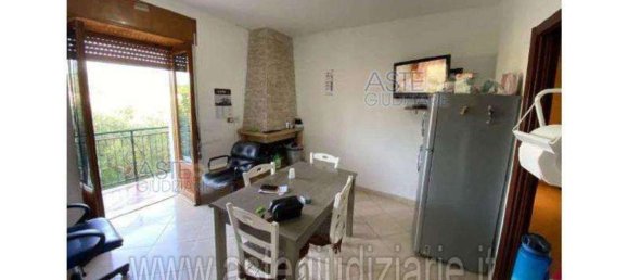 8 rooms Apartment in Mendicino, Italy No. 182532 11