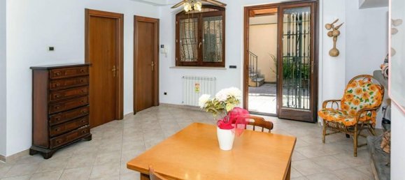 4 rooms Villa in San Cesareo, Italy No. 20458 7