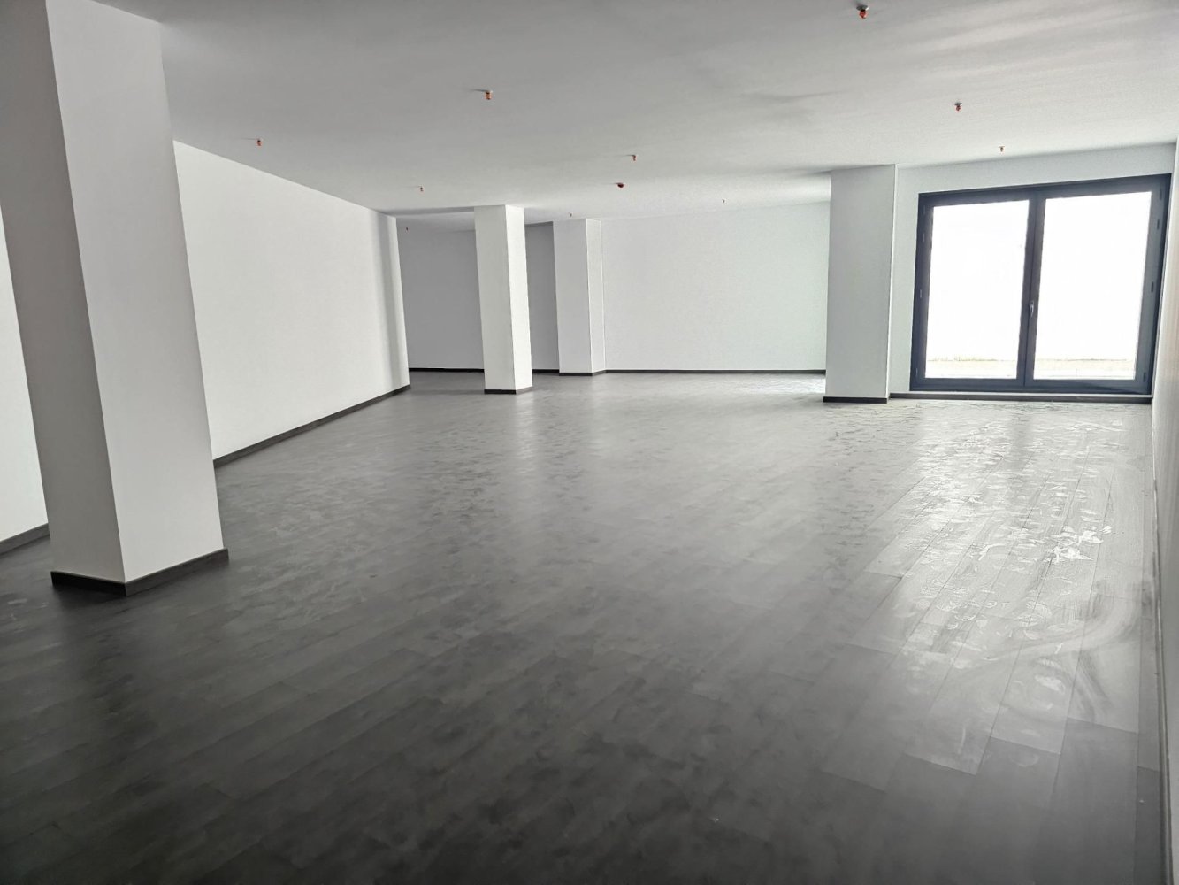 265m² Office in Cordoba, Spain No. 106681