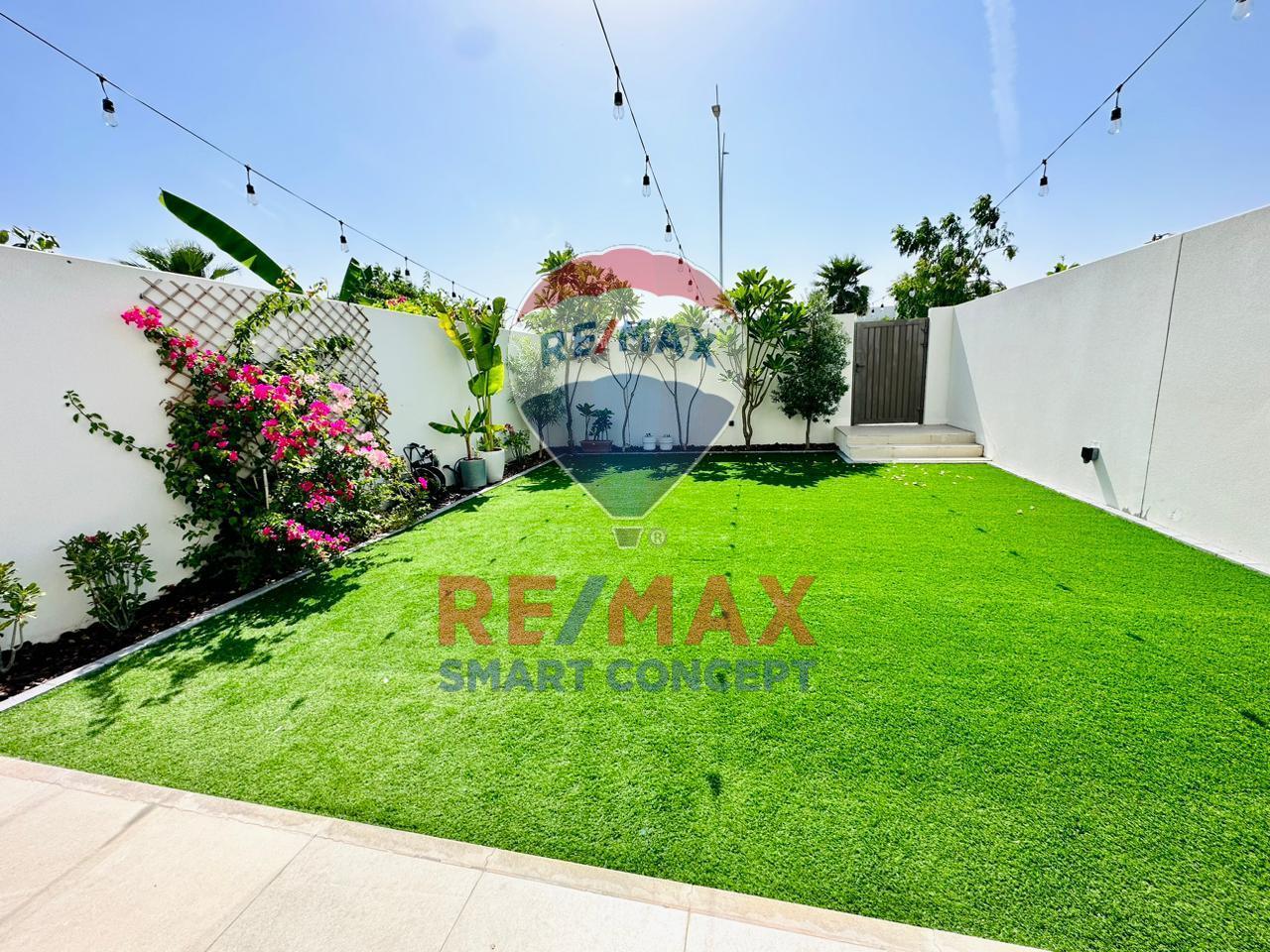 2 bedrooms Townhouse in Yas Island, UAE No. 37130