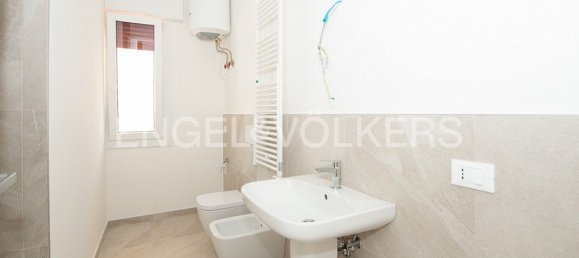 1 Schlafzimmer Gewerbliche Immobilie in Jesolo, Italy, Nr. 102237 8