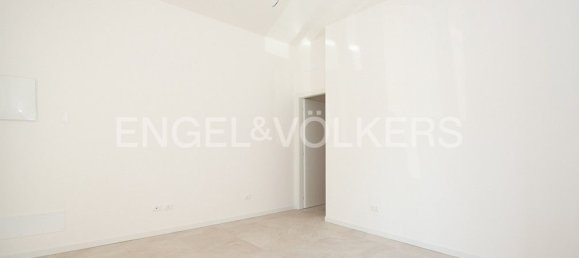 1 Schlafzimmer Gewerbliche Immobilie in Jesolo, Italy, Nr. 102237 2