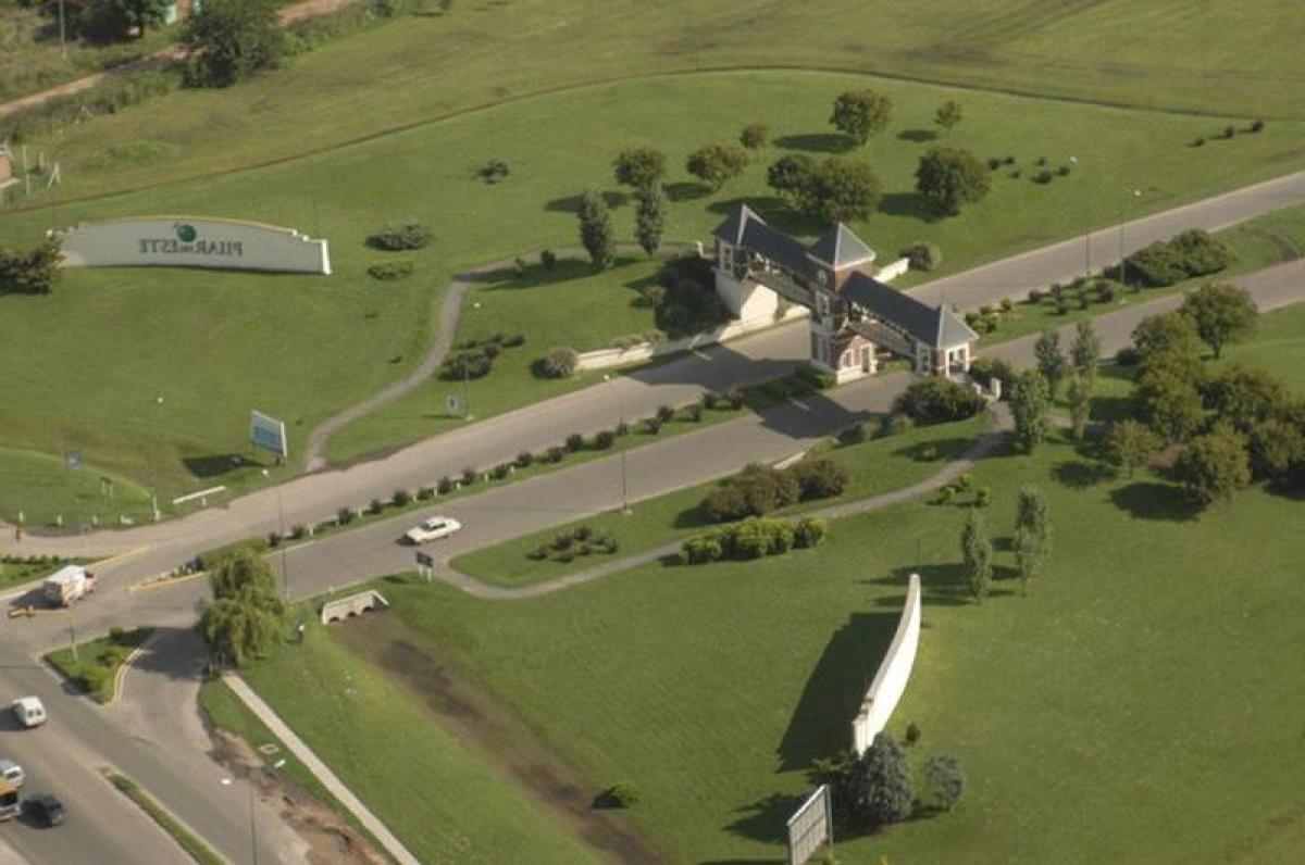  Land in Pilar, Argentina No. 114973