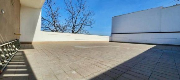 3 bedrooms Penthouse in Afragola, Italy No. 311584 7