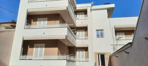 3 bedrooms Penthouse in Afragola, Italy No. 311584 3