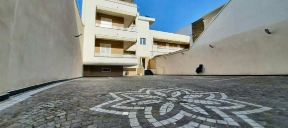 3 bedrooms Penthouse in Afragola, Italy No. 311584 2