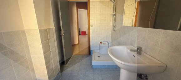 4-salle Appartement à Avezzano, Italy No. 19472 26