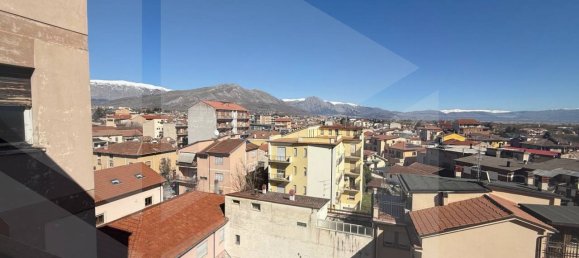 4-salle Appartement à Avezzano, Italy No. 19472 76