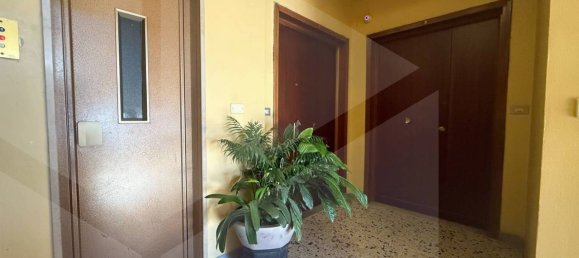 4-salle Appartement à Avezzano, Italy No. 19472 79