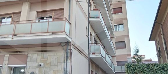 4-salle Appartement à Avezzano, Italy No. 19472 86