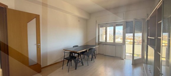 4-salle Appartement à Avezzano, Italy No. 19472 25