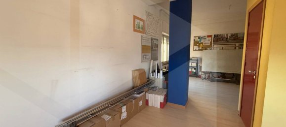 4-salle Appartement à Avezzano, Italy No. 19472 12