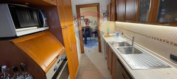 Villa de 3 dormitorios en Trani, Italy No. 347777 27