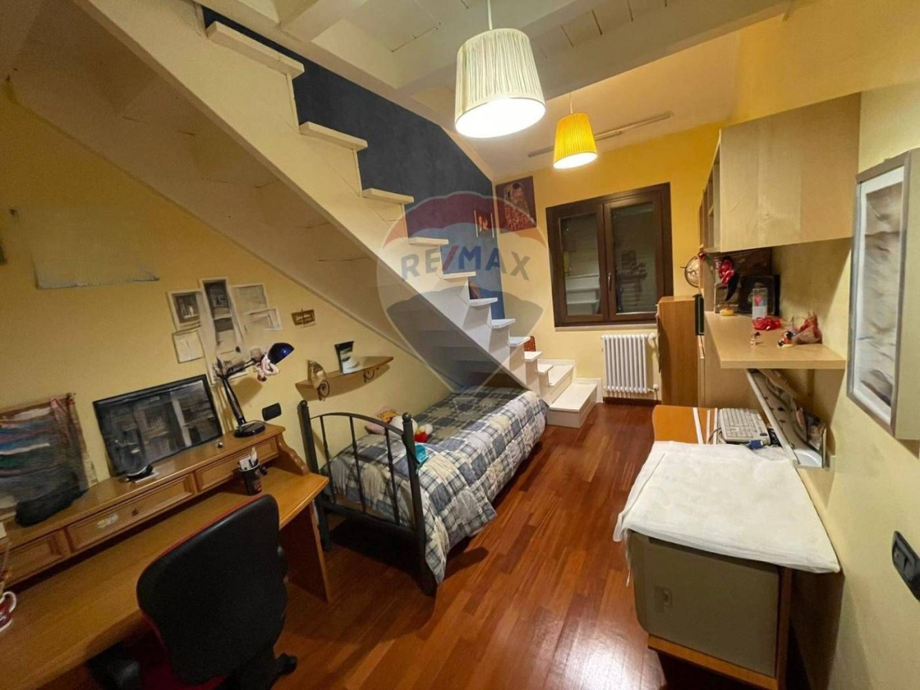 Villa de 3 dormitorios en Trani, Italy No. 347777