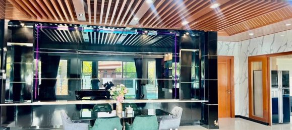 4 bedrooms Villa in Pattaya, Thailand No. 26820 10