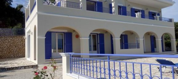 5 bedrooms Villa in Corfu, Greece No. 1305 11