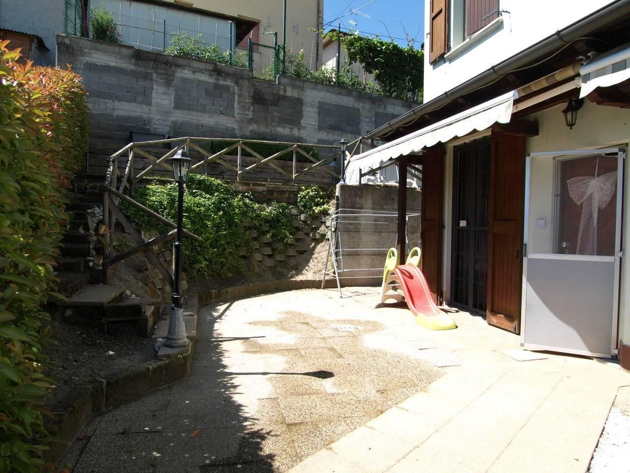 3غرفة شقة في Valsamoggia, Italy رقم 19129