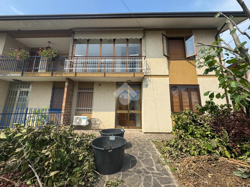 3 غرف نوم منزل في Montebelluna, Italy رقم 287930