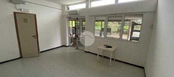 Gewerbliche Immobilie in Cogoleto, Italy 90m², Nr. 164461 22