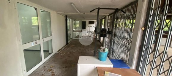 Gewerbliche Immobilie in Cogoleto, Italy 90m², Nr. 164461 17