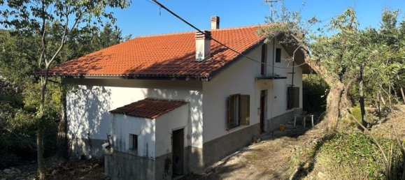 Дом с 4 комнатами в Леттоманоппелло, Италия № 104758 3