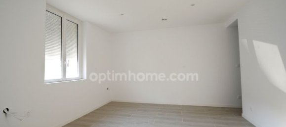 3 Schlafzimmer Haus in Saint-Quentin, France, Nr. 240774 3