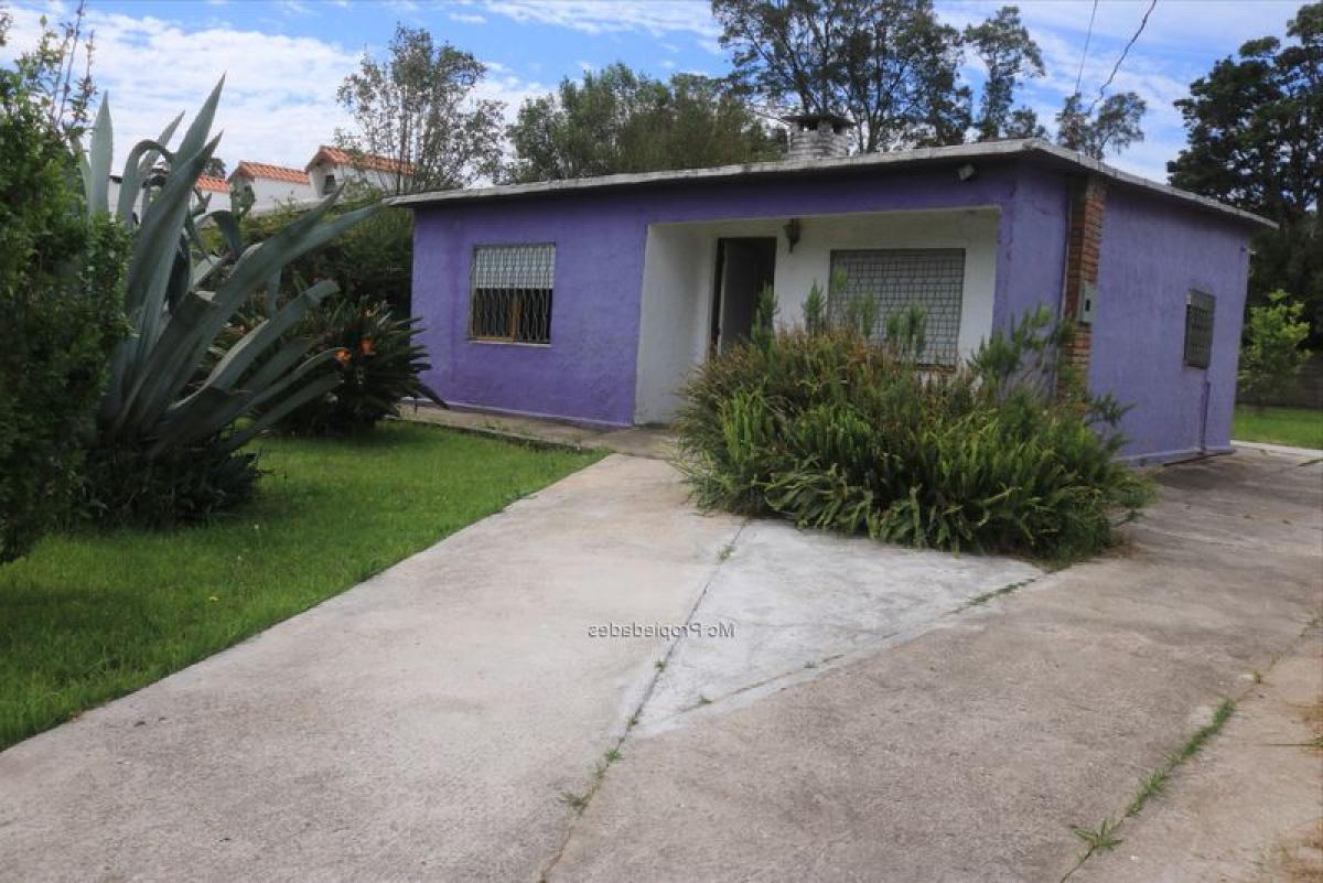 2 bedrooms House in Canelones, Uruguay No. 6560