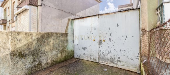 8 chambres Bâtiment à Loures, Portugal No. 132688 5