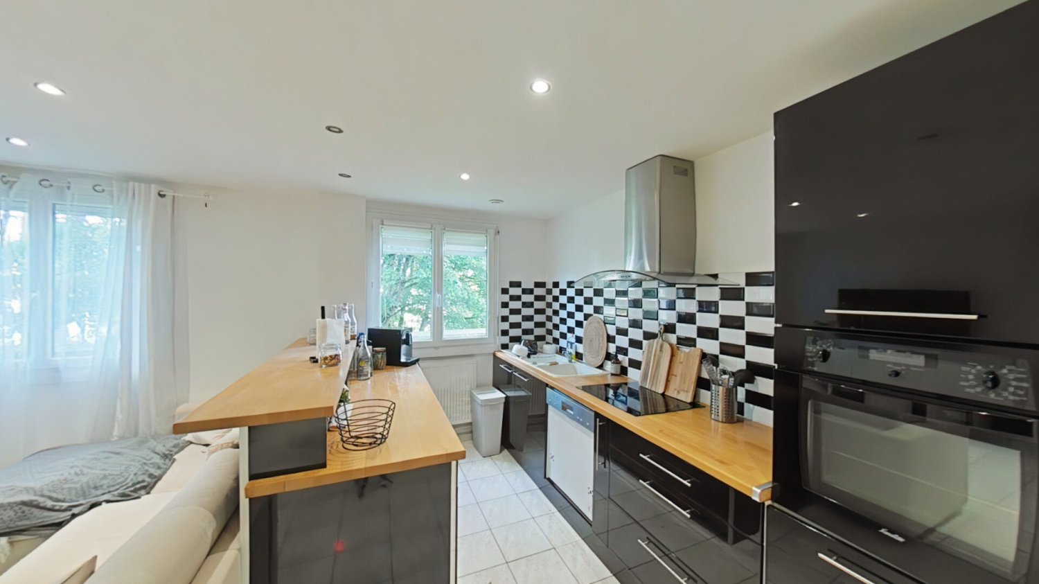 1 bedroom Apartment in Joue-les-Tours, France No. 244442