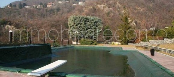 5 bedrooms Villa in Cernobbio, Italy No. 264197 7