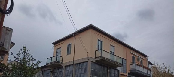 Квартира с 3 комнатами в Павия, Италия № 180454 2