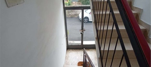 Квартира с 3 комнатами в Павия, Италия № 180454 11