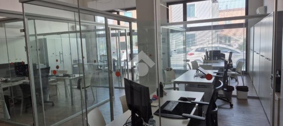 3 rooms Apartment in Ferrara, Italy No. 356140 2