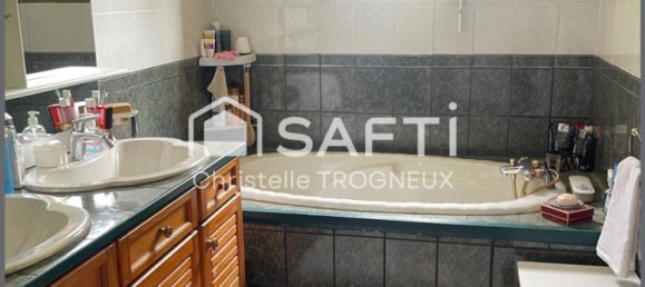 Villa de 5 dormitorios en Amiens, France No. 243015 9