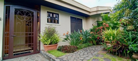 4 bedrooms House in San Antonio, Costa Rica No. 788 2