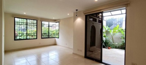 4 bedrooms House in San Antonio, Costa Rica No. 788 3