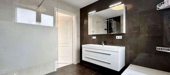 Villa de 5 dormitorios en Frankfurt am Main, Germany No. 70193 7