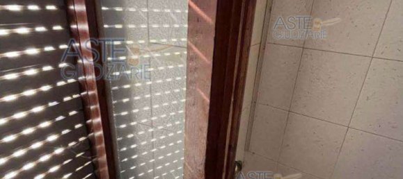 2-salle Appartement à Roviano, Italy No. 186198 19