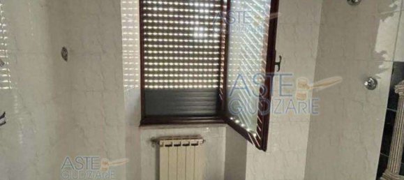 2-salle Appartement à Roviano, Italy No. 186198 17