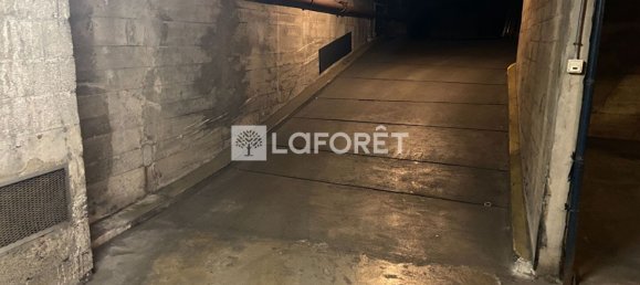 10m² Parking in Paris, France No. 184143 2