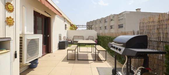 2 bedrooms Apartment in Marseille, France No. 334775 3