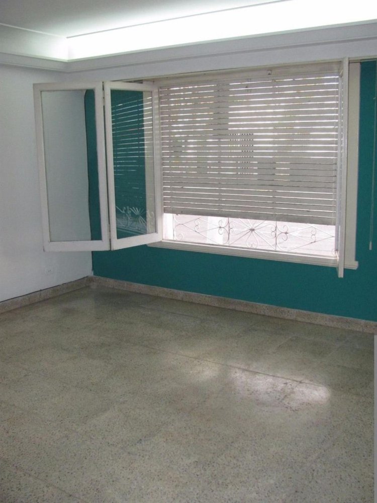 2 bedrooms House in Mar del Plata, Argentina No. 85171