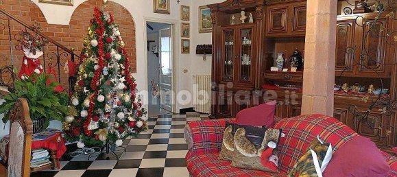 3 Schlafzimmer Haus in Mortara, Italy, Nr. 163779 9