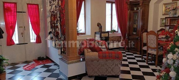 3 Schlafzimmer Haus in Mortara, Italy, Nr. 163779 10