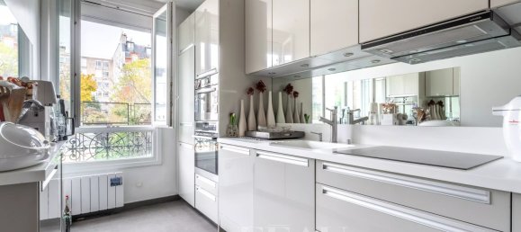 Квартира с 3 спальнями в Нёйи-сюр-Сен, Франция № 167336 13